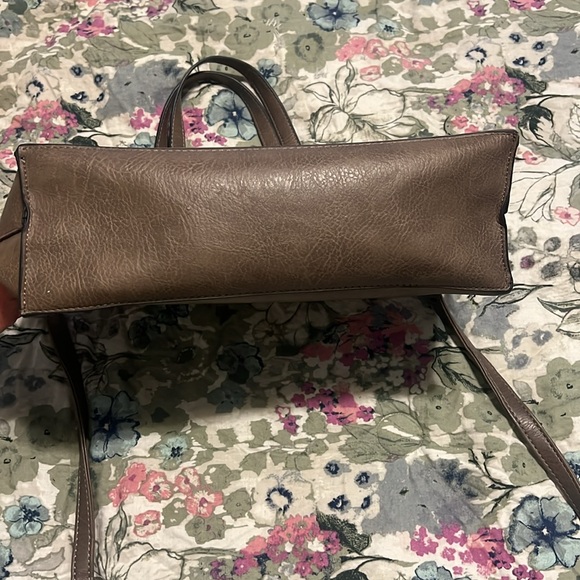 Mathew + Julian crossbody - Picture 8 of 11